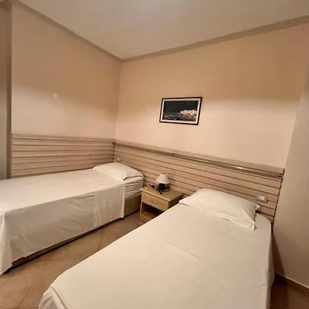 Lyden Hotel